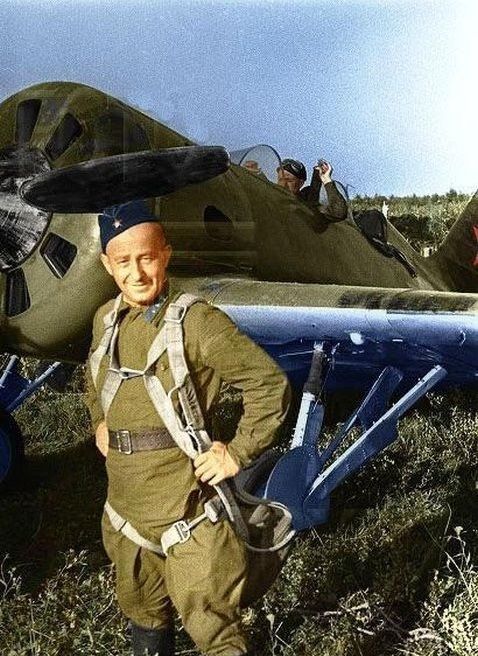 Color%20Photos%20of%20Soviet%20Soldiers%