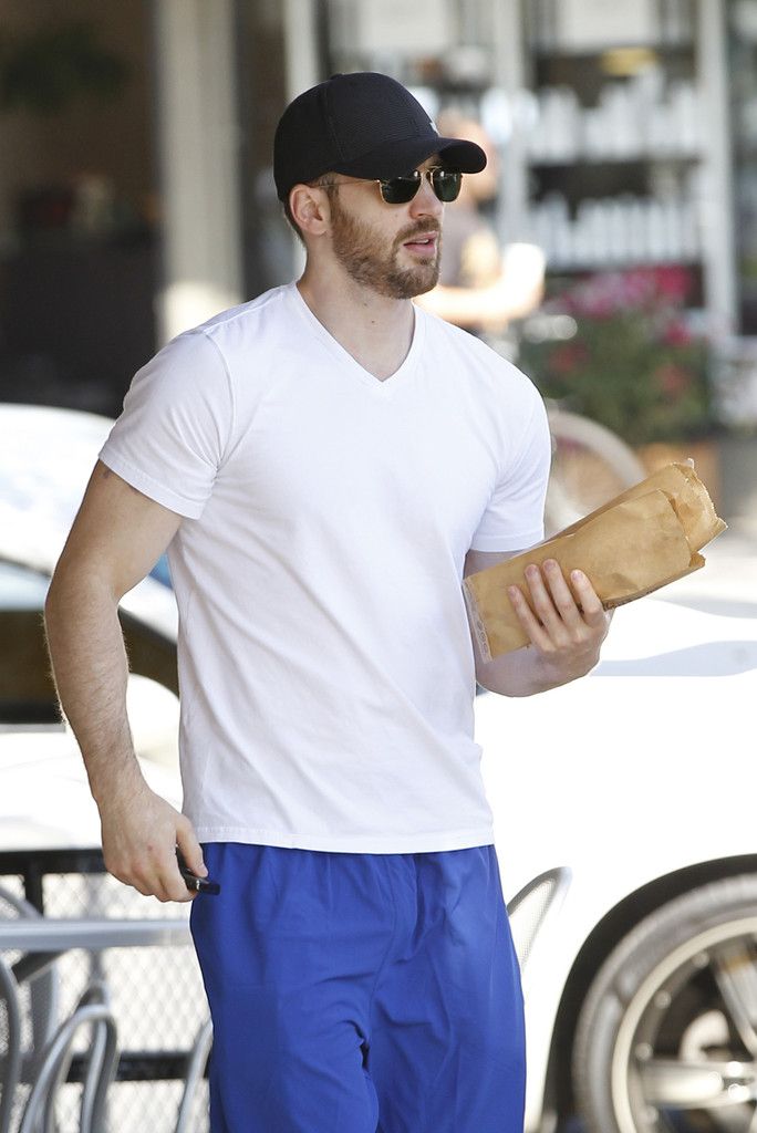 Chris Evans out in Studio City 10/4/2012 Lipstick Alley