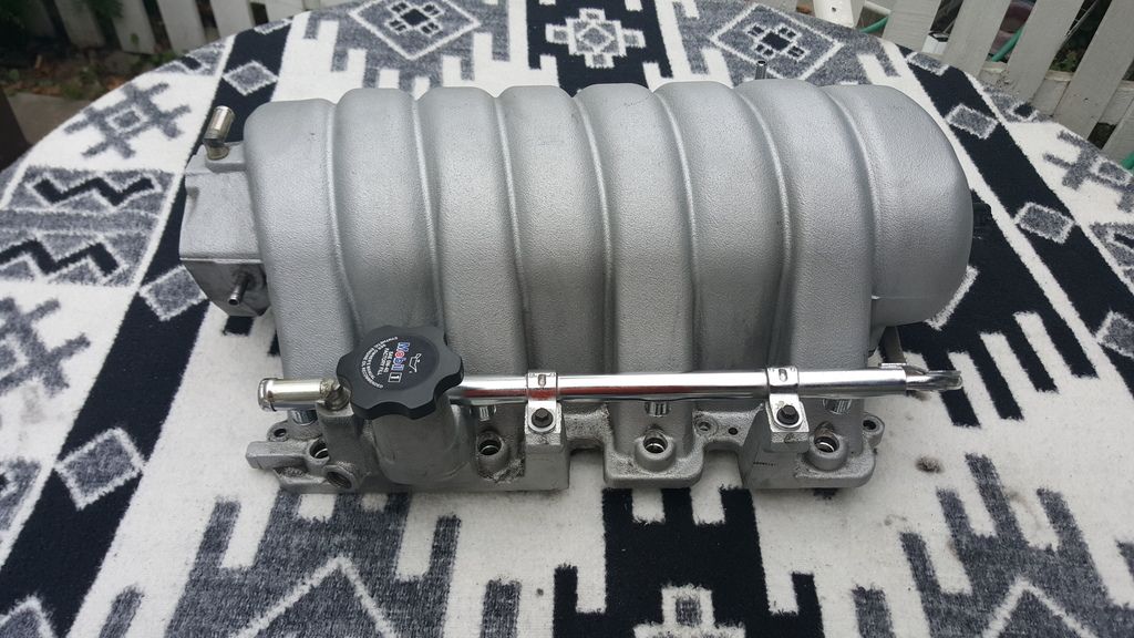 For Sale 6.1l SRT intake manifold Charger Forums